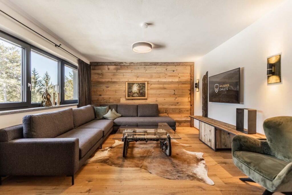 Wohnzimmer in den Wilderer Chalets Tirol
